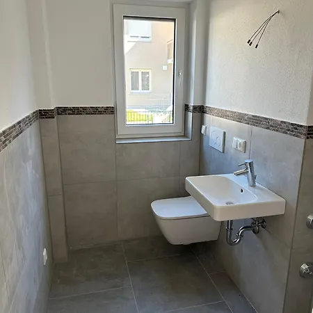 Ferienhaus Brunnthal بيت للعطل
